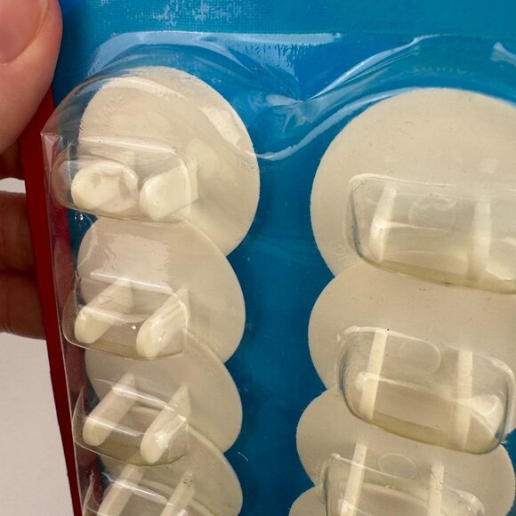 Vtg Sealed Baby 2 Prong Outlet Covers Plastic Hong Kong 12 in Pack White Prop - Picture 8 of 12